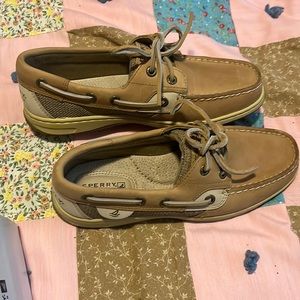 Pre-loved Sperry top sided shoes size 6